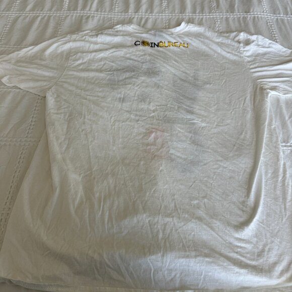 Coin Bureau Gildan Men's XL Crypto T-Shirt - Picture 4 of 5